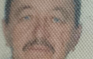 Identificado motorista que morreu após carreta tombar na BR-116 no sudoeste da Bahia