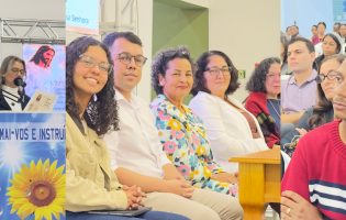 Marina Alves leva reflexões sobre “O Necessário e o Supérfluo” na quarta noite da 32ª Semana Espírita de Livramento
