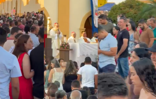 Fé toma conta de Livramento: missa campal e procissão reúnem multidão no dia da padroeira