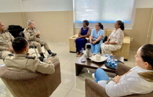 Brumado discute retomada de escola cívico-militar e amplia ações de prevenção nas escolas.