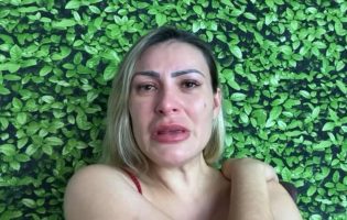 Andressa Urach se arrepende do que fez e desabafa: “Não façam”