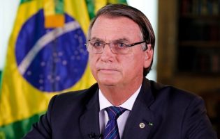 Defesa de Bolsonaro pede autorização ao STF para cirurgia no ombro