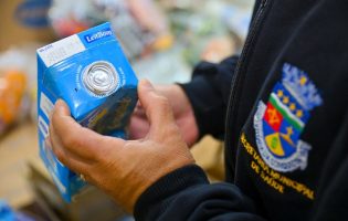 Supermercado em Vitória da Conquista é autuado após apreensão de 1,8 tonelada de alimentos vencidos