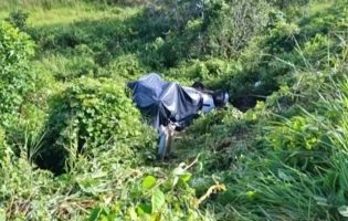 Acidente na BR-101 deixa um morto e seis feridos no sul da Bahia