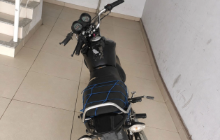 Motocicleta sem placa e com suspeita de adulteração é apreendida em Mortugaba