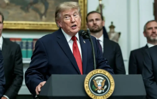 Trump intensifica discurso eleitoral e faz apelo polêmico durante convenção republicana