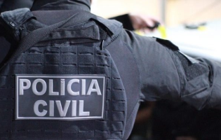 Polícia Civil prende homem em flagrante com veículo roubado e adulterado em Camaçari