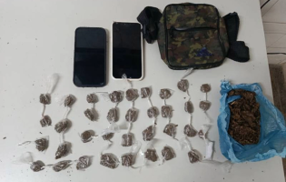 Polícia detém dupla suspeita de tráfico de drogas no centro de Guanambi