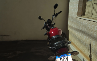 Polícia Militar recupera moto roubada e prende suspeito em flagrante em Belo Campo