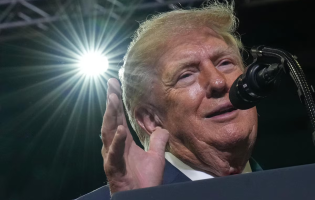 Trump diz que eleição no Brasil foi ‘uma vergonha’, não explica motivo e afirma que falará com Lula