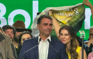 PL oficializa candidatura de Flávio Bolsonaro à Presidência da República