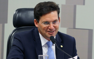 João Roma defende ampliação do BPC e políticas de apoio às mães atípicas
