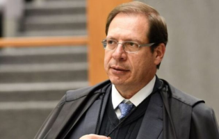 Baiano Luis Felipe Salomão assume presidência do STJ para o biênio 2026-2028