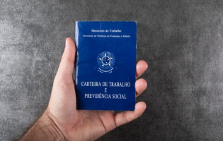 Desemprego cai para 5,4% e Brasil registra menor taxa do segundo trimestre da série histórica