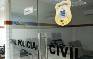 Descumpriu medida protetiva: homem é preso após invadir casa da ex-companheira e responder por estupro na Bahia