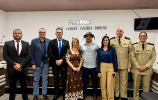 Comandante regional da PM recebe Título de Cidadão Riocontense