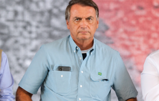 Advogados de Bolsonaro protocolam revisão criminal no STF