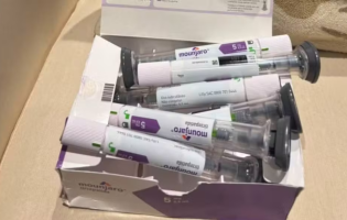 Operação mira suspeitos de usar rifas para lavar dinheiro da venda de medicamentos para emagrecer na Bahia