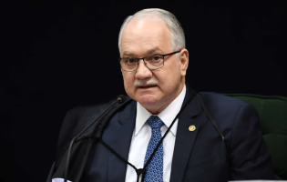 Fachin avalia tirar de Mendonça e assumir casos Master e INSS para conter crise no STF