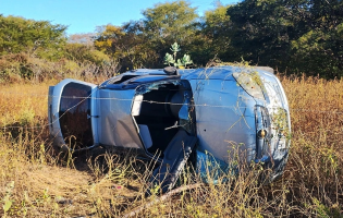 Capotamento na BA-160 deixa feridos em Bom Jesus da Lapa