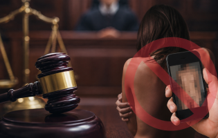 Réu é condenado a pagar R$ 36 mil em indenização por divulgar cenas de nudez de ex-companheira 