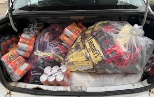 Vigilância Sanitária apreende milhares de produtos vencidos em depósito de Vitória da Conquista